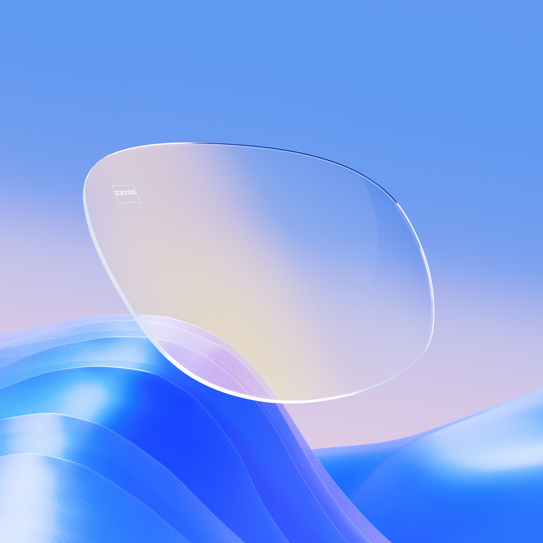 Lentes transparentes impecables con protector ZEISS DuraVision Gold UV con un sutil reflejo dorado.