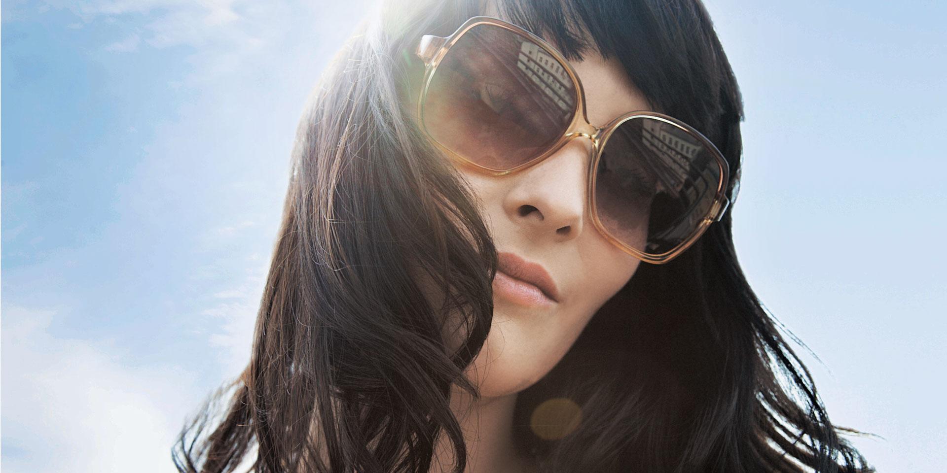 Curvos, finos o de colores: ¡los lentes de ZEISS siempre dan la talla!
